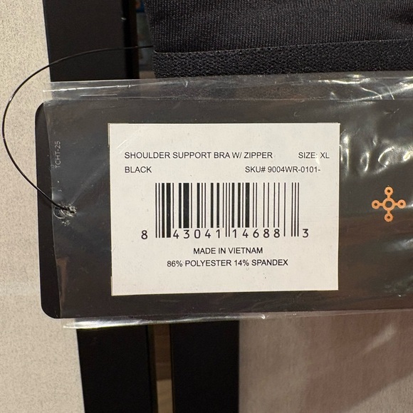 Black Zip Up Shoulder Support Bra - Picture 4 of 4